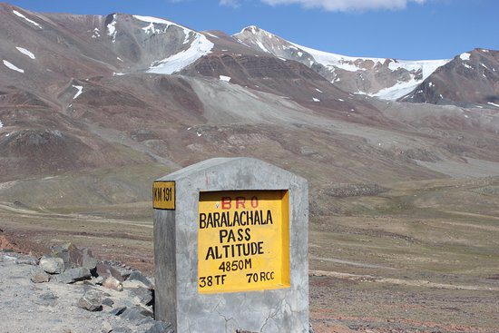 DAY 2 :  MANALI TO SARCHU  (200 Kms, 8 Hrs Drive Approx)